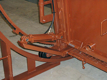 Hydraulic Bottom Squeeze